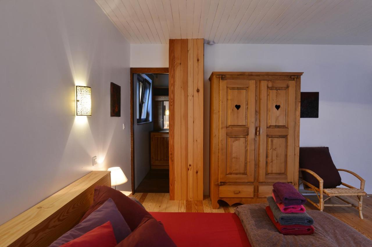 Le Chalet De Valentine Bed & Breakfast ว็องทรง ภายนอก รูปภาพ