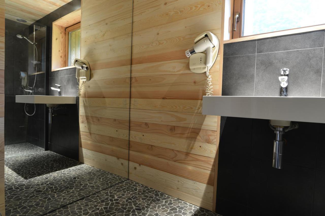 Le Chalet De Valentine Bed & Breakfast ว็องทรง ภายนอก รูปภาพ